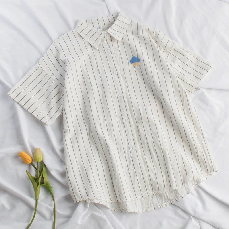 short sleeve white Уличные забавные повседневные полосатые женские блузки в винтажном стиле Харадзюку с вышивкой Луны, рубашки на пуговицах с длинным рукавом, топы с передними карманами - Цвет: short sleeve white