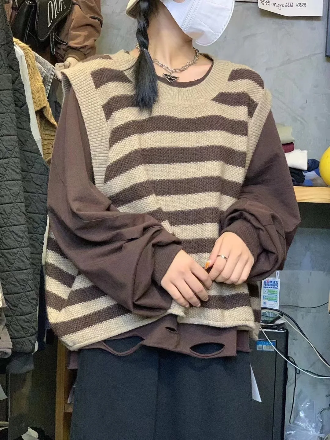 

Knitted striped vest vest 2021 new loose age-reducing casual all-match top