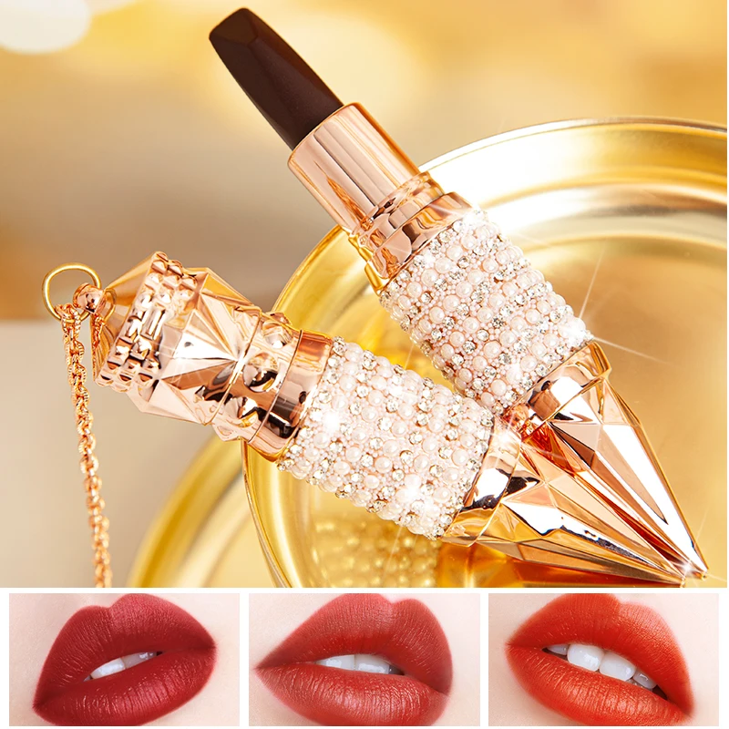 Queen's Diamond Pearl 3 color in 1 Tube Lipstick Matte Texture Easy to wear Silky Touch Waterproof Long Lasting Nude Lip Makeup |