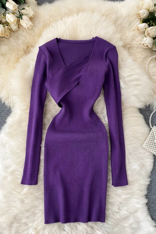 

Autumn 2021 new female design sense niche bandage slim fit short waist and hip elastic knitted dress