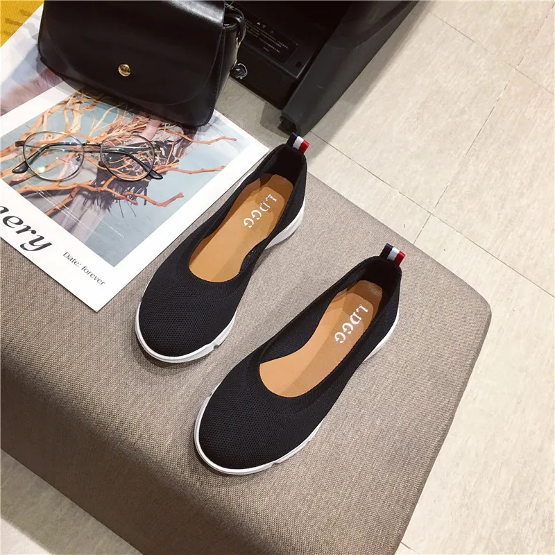 Обувь с закрытым носком и круглым носком; г.; женские сабо на платформе; сезон осень; универсальные повседневные женские кроссовки; женская обувь из натуральной кожи