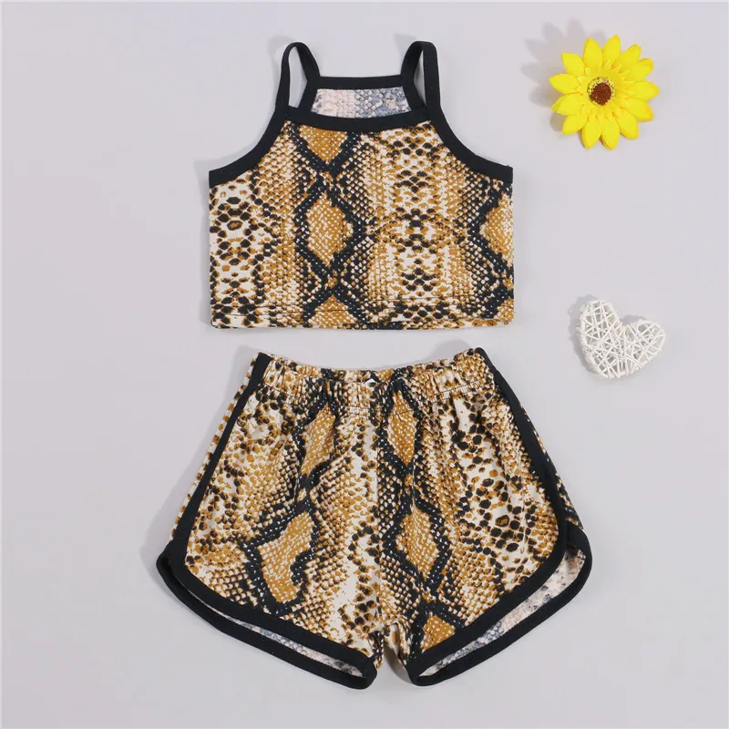 

Fashionable Little Girls Outfit, Summer Toddlers Creative Snakeskin Grain Sleeveless Tops + Shorts Set Girls Clothing Set