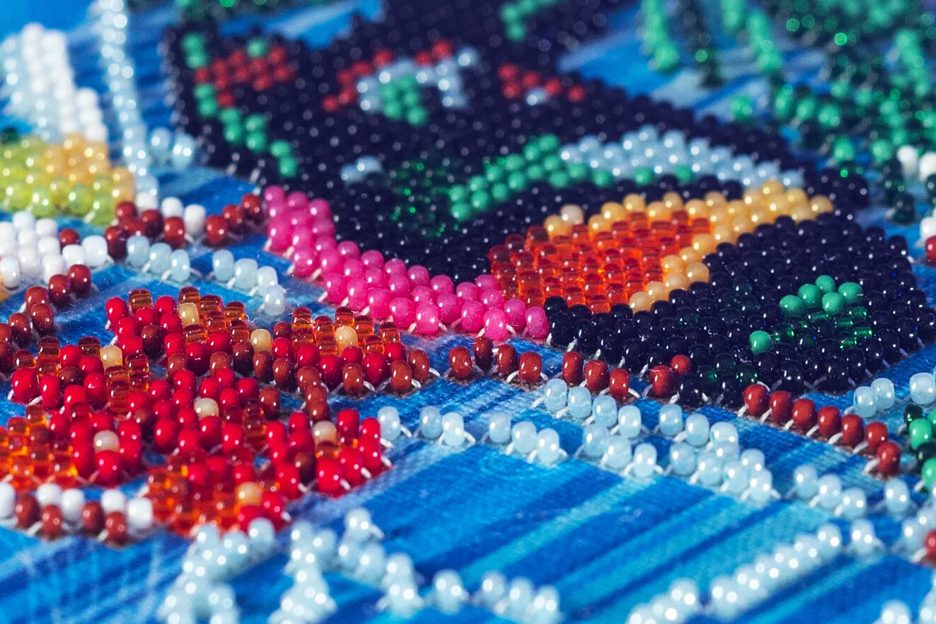 вышивка бисером фирма бисер бисер. красивая вышивка. иконы ювелирным бисером кроше. икона петра и февронии вышивка бисером. вышивание бисером.