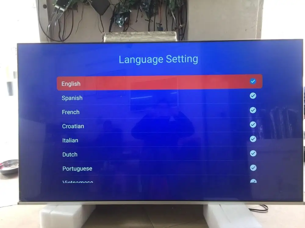 70 "дюймовый ЖК-монитор и android smart tv wifi bluetooth led с Dolby DVB-T2 S2 | Электроника