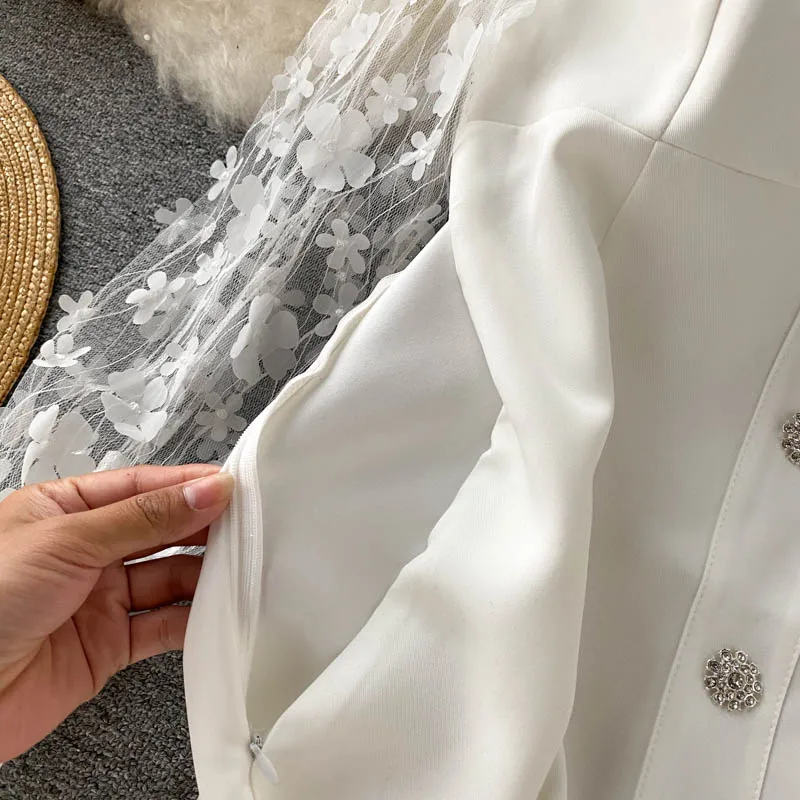 Платье-мини осеннее однотонное с открытой спиной и V-образным вырезом | Женская