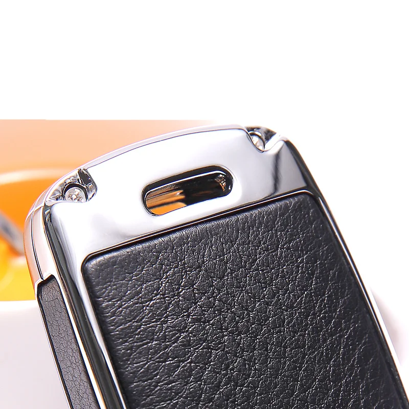 

For Audi C6 A7 A8 B9 R8 A1 A3 A4 A5 Q5 Q7 A6 C5 TT TTS 8S 2016 2017 Metal protective case of car key High grade key bag