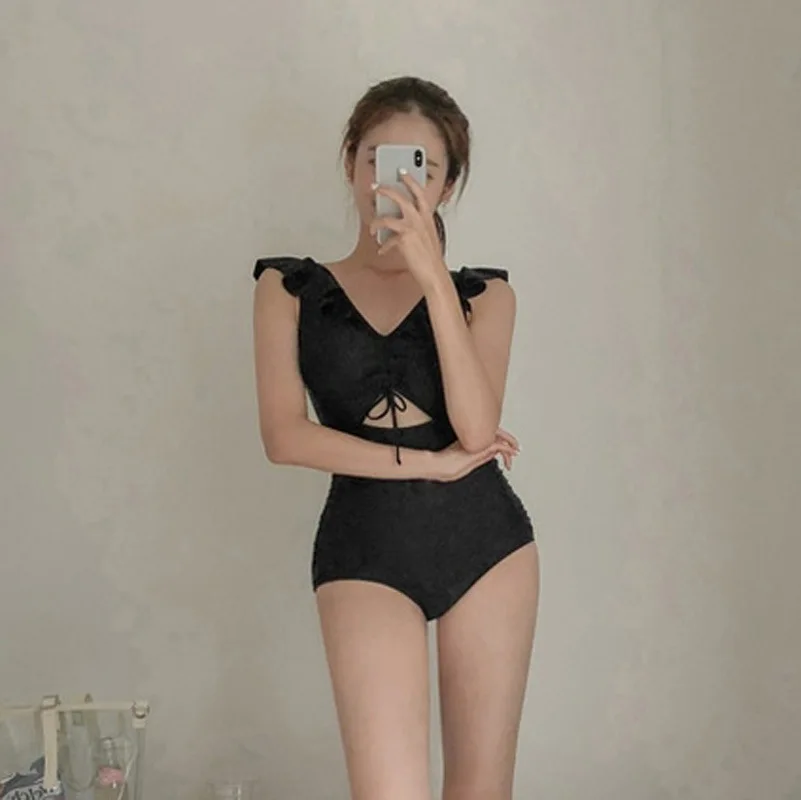 

2021 New Sexy One Piece Swimsuit Women Solid Swimwear Monokini Pleated Swim Suit Korean Style Bathing Suit Push Up Beachwear