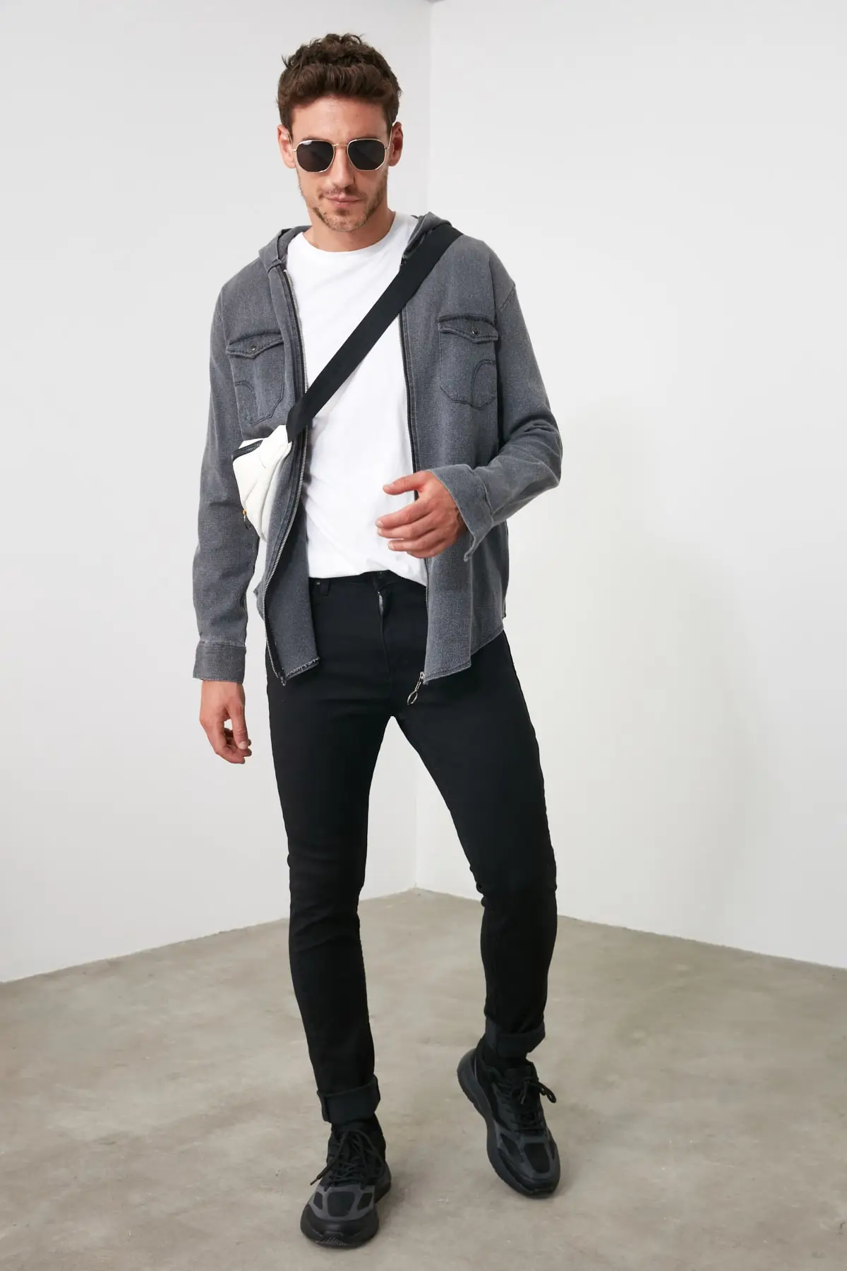 

Trendyol Male Skinny Fadeless Jeans TMNSS20JE0236