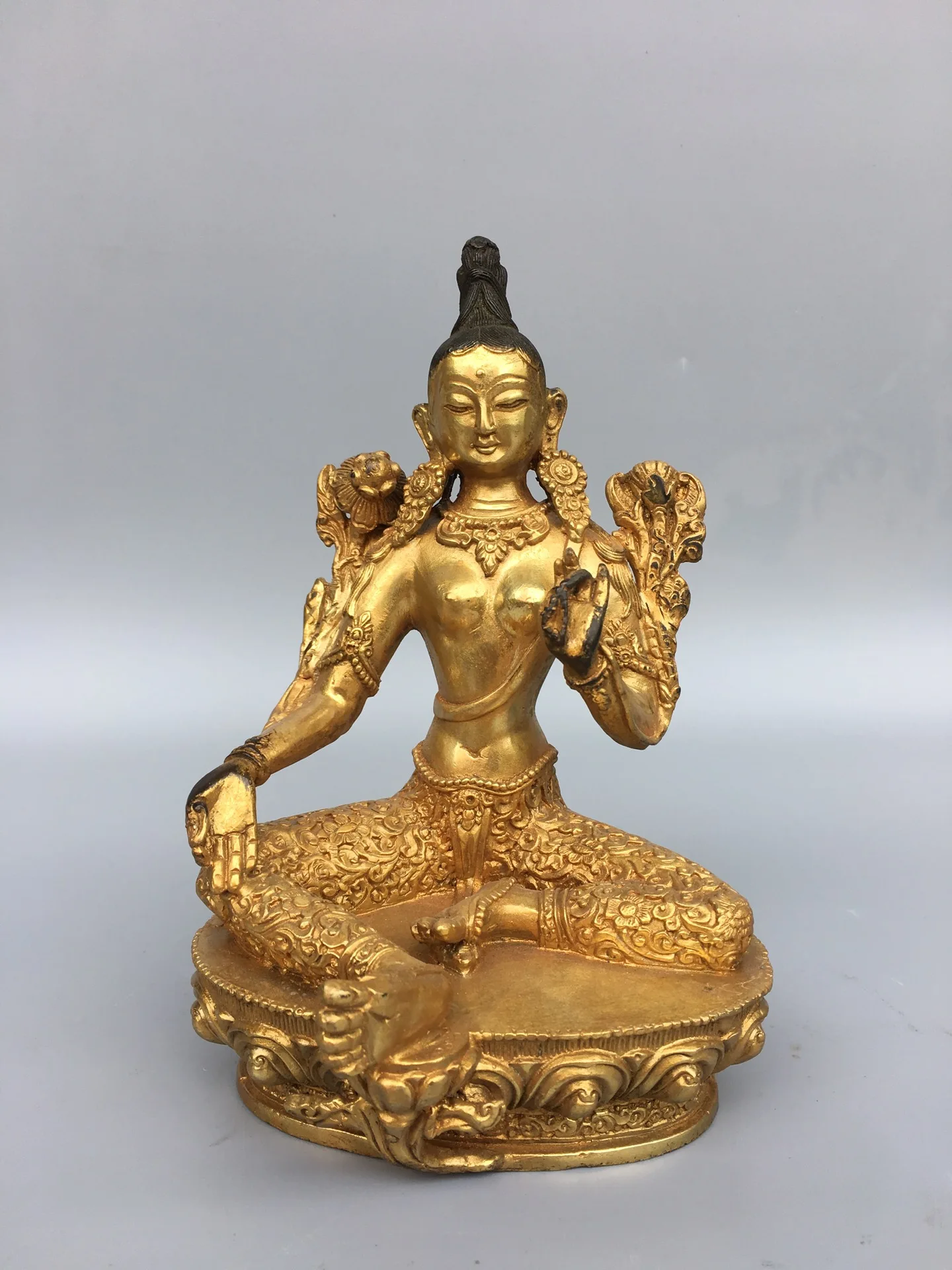 

7"Tibet temple Old Bronze Gilt Green Tara Guanyin Bodhisattva statue Sitting Buddha Enshrine the Buddha