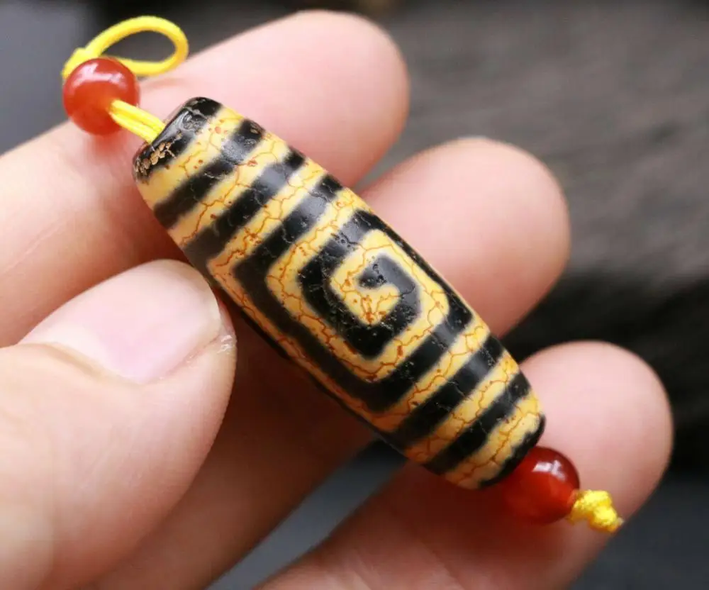 Королевские тибетские старые вертикальные вены Бесконечная любовь счастье