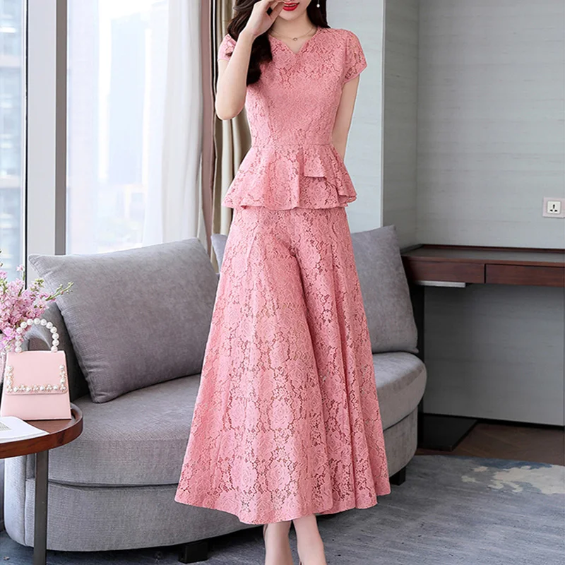 Женский комплект из 2 предметов элегантный кружевной двух с вырезами брюки