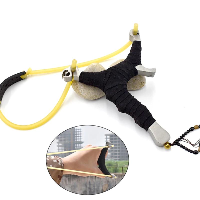 

New High Precision Slingshot Comfortable Grip Slingshots Use Rubber Band Shooting Outdoor Games for Adult