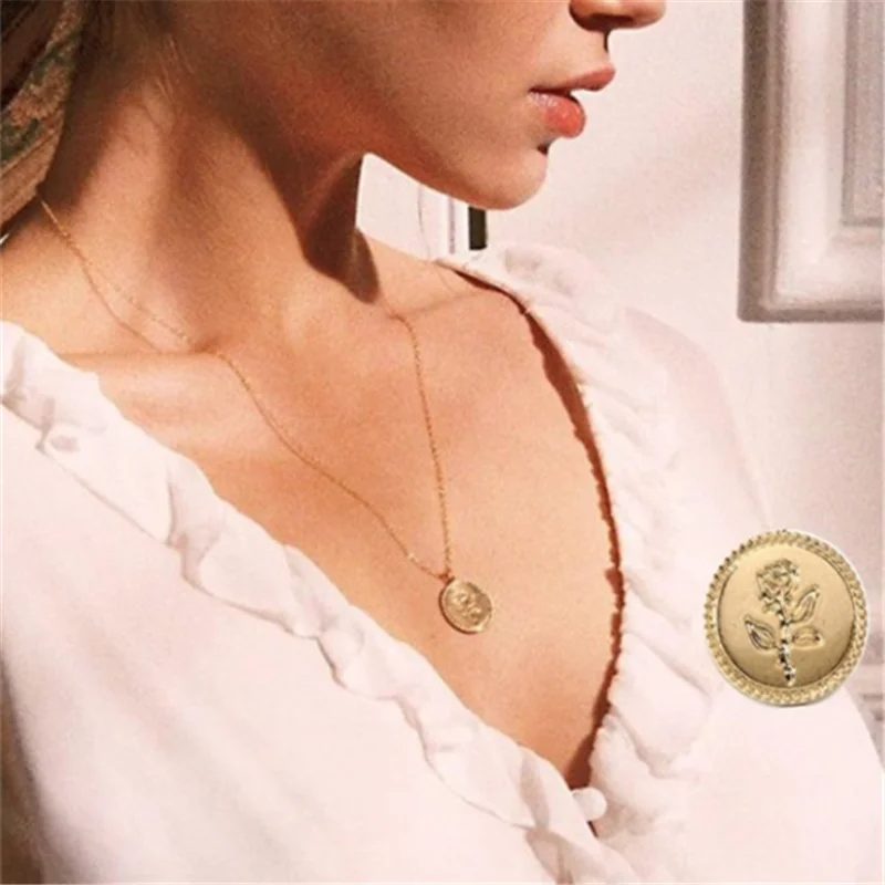 

New Jewelry Single Layer Rose Pattern Necklace Creative Fashion Sweater Chain