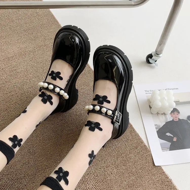 

Womens Derby Shoes Female Footwear Pearl Decorateion British Style Shallow Mouth Leather Dress Summer Beading Preppy New Retro