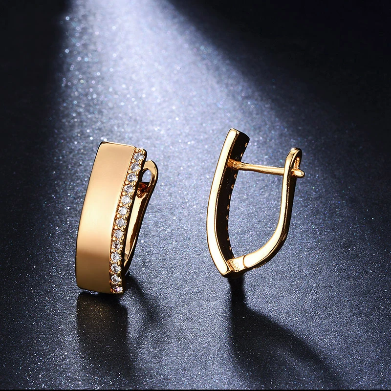 Классические квадратные большие серьги-гвоздики для женщин золотого