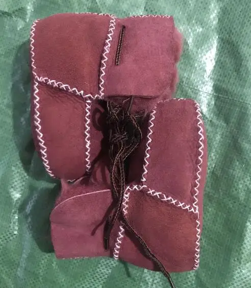 Wine red suede Новинка; зимние ботинки из овечьей замши и шерсти с мехом для маленьких мальчиков; теплые мокасины для маленьких девочек; ботинки на шнуровке с плюшевой подкладкой - Цвет: Wine red suede