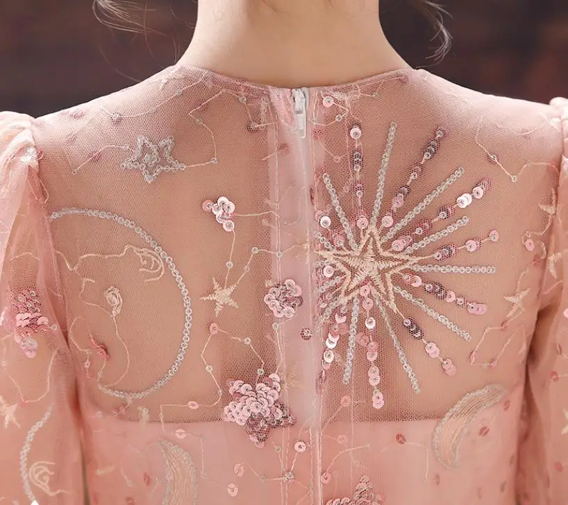 

Children Sequines Mesh Stitching Beautiful Evening Gown Kids Catwalk Birthday Party Princess Trailing Dress For Girls L859