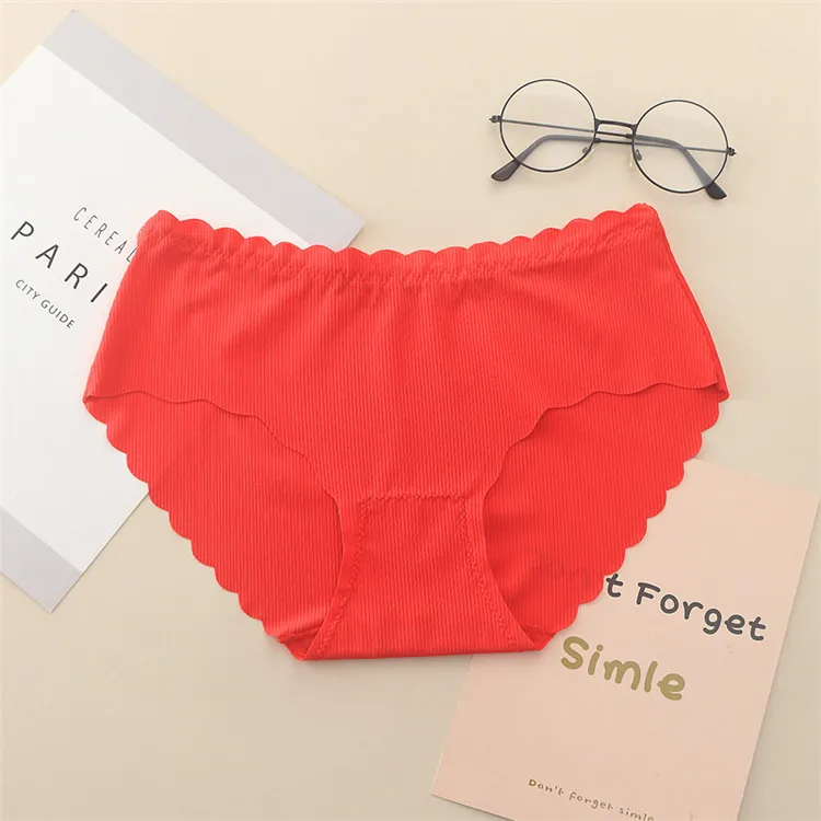 

Threaded ice silk underwear Sexy low-waist seamless underwear Fashionable comfortable breathable invisible briefs