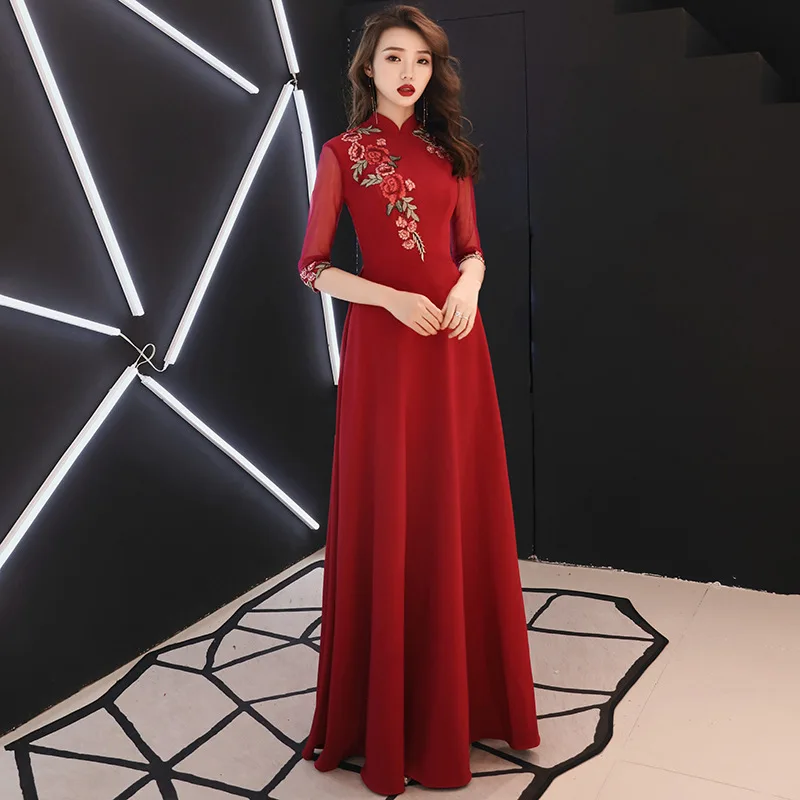 

Women Exquisite Appliques Evening Party Gown Temperament Long Novelty Qipao Elegant Burgundy Chinese Pleated Dress S-4XL