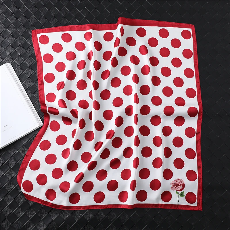 Платок женский Шелковый квадратный с принтом в горошек лето 2021 |