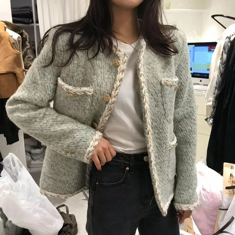 

2020 winter new easing elegant temperament joker female coat buttons short coat