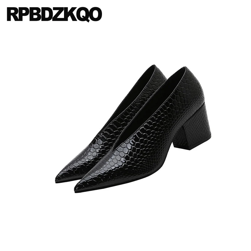 Туфли-лодочки женские из лакированной кожи на толстом каблуке средней высоты с