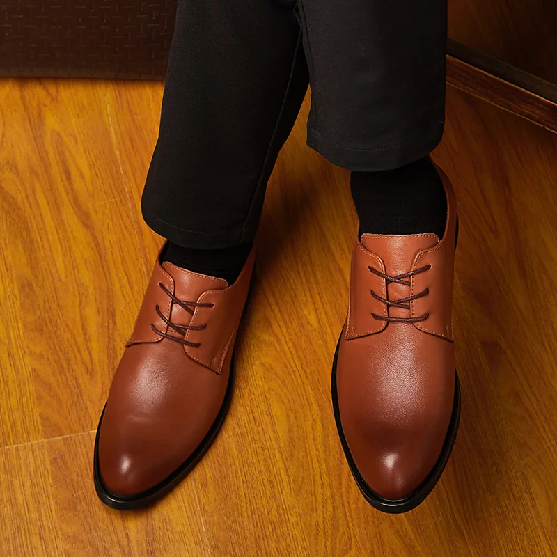 Мужские модельные туфли деловые рабочие из мягкой натуральной кожи с острым