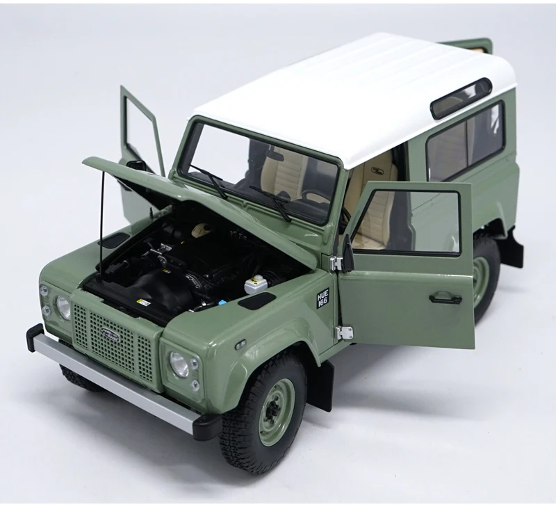 

high classic collectible 1:18 Almost real AR defender 90 110 souvenir edition diecast metal car model with small gift