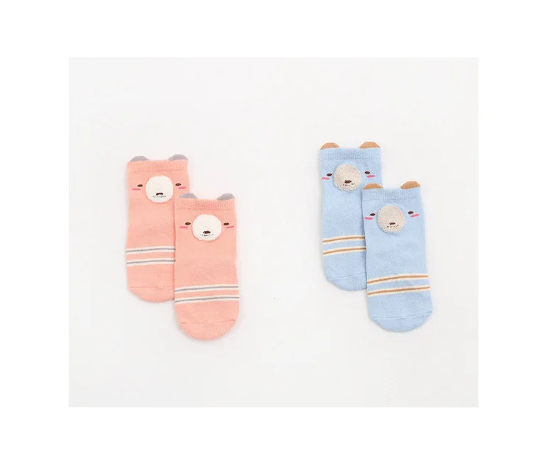 Alpaca 2pairs / lot Cartoon animal design Cotton Baby Socks Newborn Floor Socks kids Short Socks Silica gel anti-skid Socks - Цвет: Alpaca