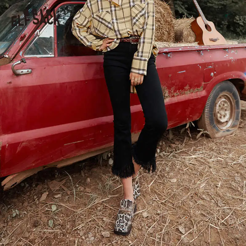 

ELFSACK Solid Pure High Waist Washed Casual Raw Hem Flare Jeans Women,2021 Autumn Korean Ladies Basic Daily Denim Trousers