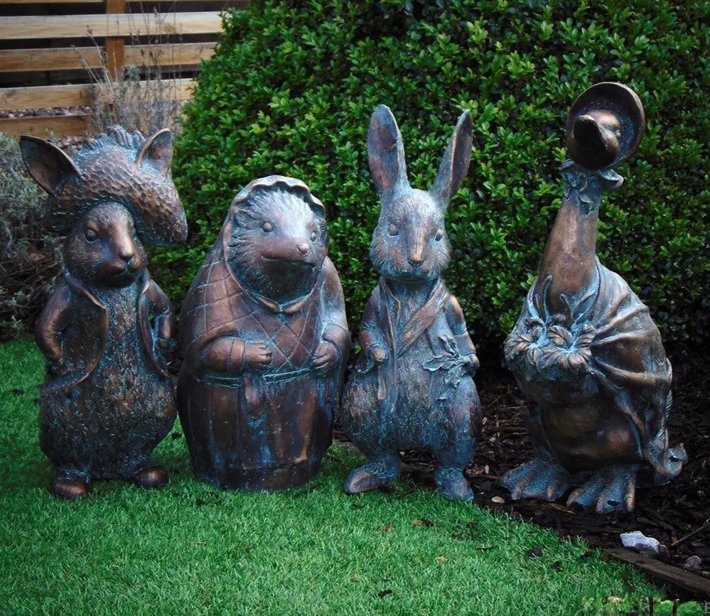 

New Beatrix Potter Ornament Set Resin Statue Garden Courtyard Park Decoration Gift New Year Christmas Decoration 2022