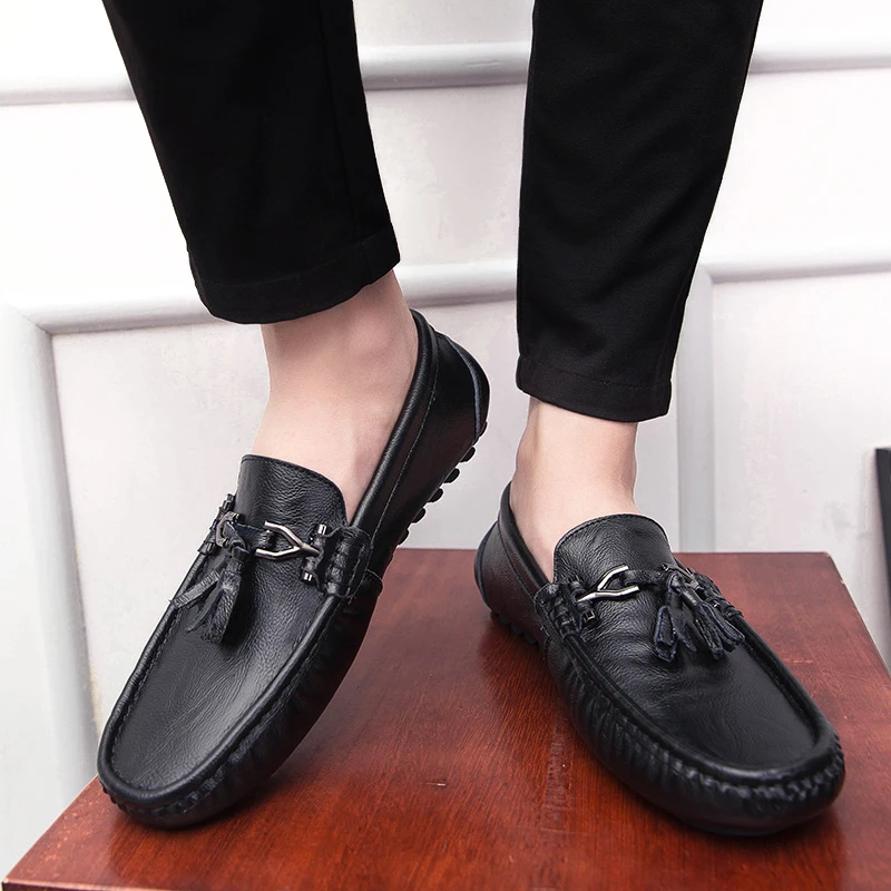 

Men Casual Shoes Genuine Leather Sneakers slip on summer breathable Luxury Brand Flat Shoes for Men outdoor Korean Sneakers