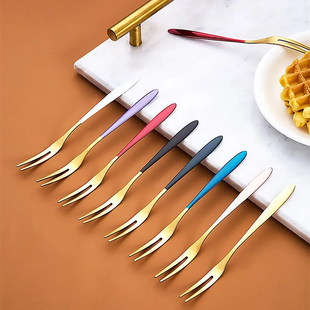 

Посуда из нержавеющей стали с двумя зубьями