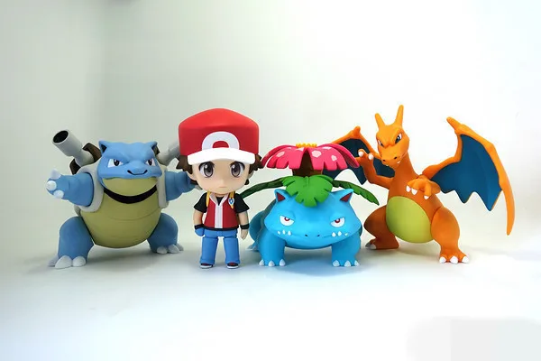 

Anime Pokemon Q Version Action Figure Model Toy Creative Multiple Accessories 20th Anniversary Red Pokemon Collection Model Toys