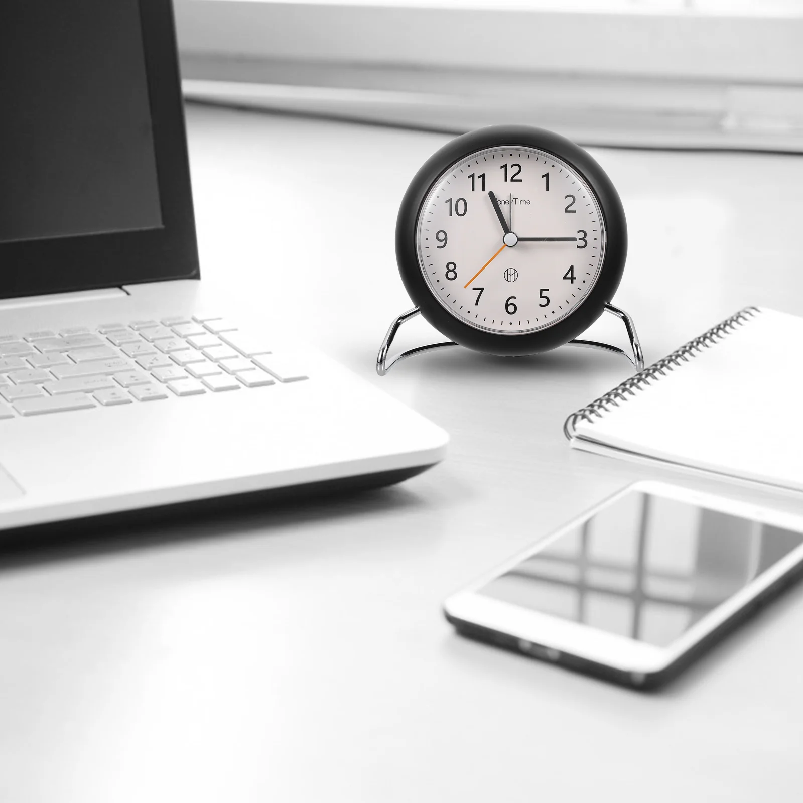 Бесшумные Настольные часы-будильник в простом стиле с ночным светильник ением |