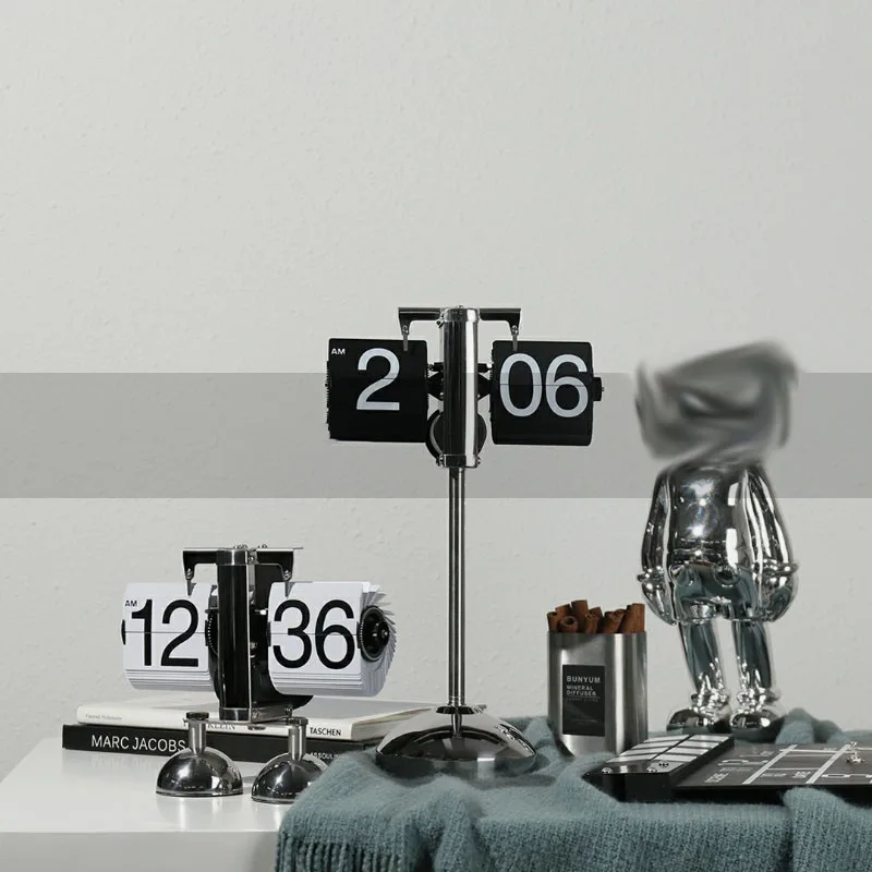 Современные креативные автоматические часы для поворота страниц декоративные