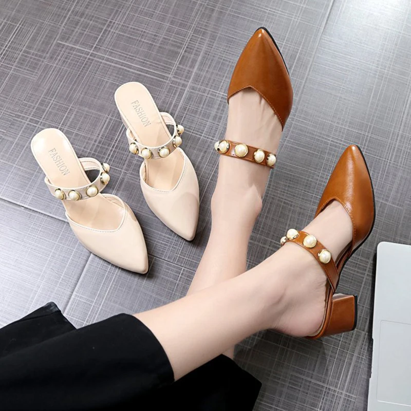 Женские модные шлепанцы без задника с закрытым носком и жемчугом элегантные