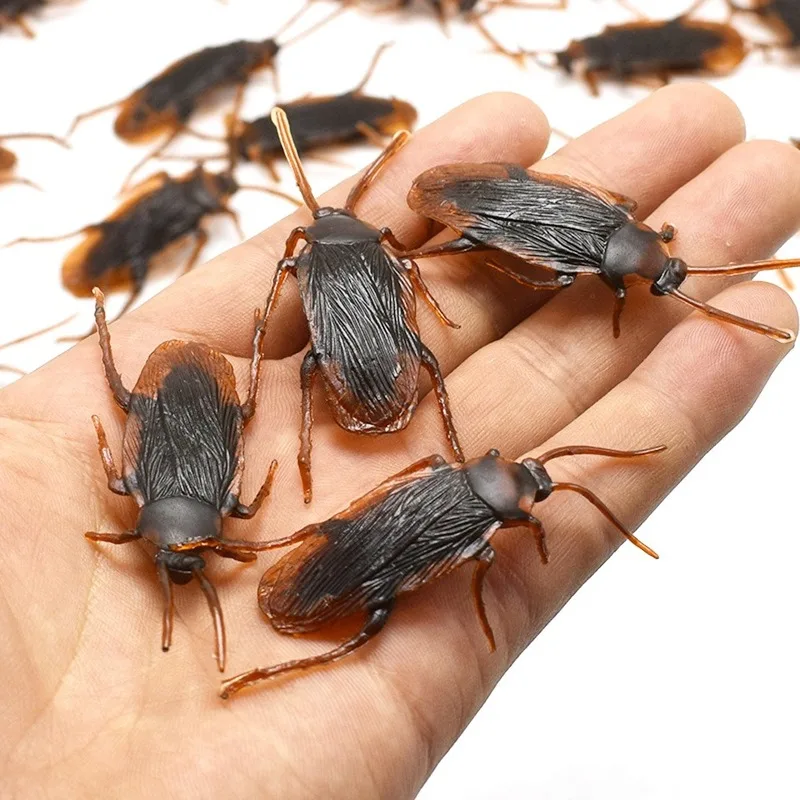 

12pcs/lot Funny Fake Cockroach Halloween Funny Disgusting Scary Toy Prank Props Halloween Decoration Party Decorations