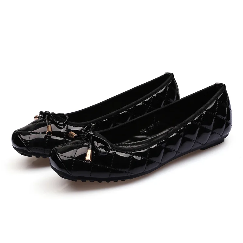 

2021 Fashion Flats for Women Boat Shoes Slip on Casual Woman Shoes Ladies Flat Footwear Black Blue Red Big Size 41 A2293