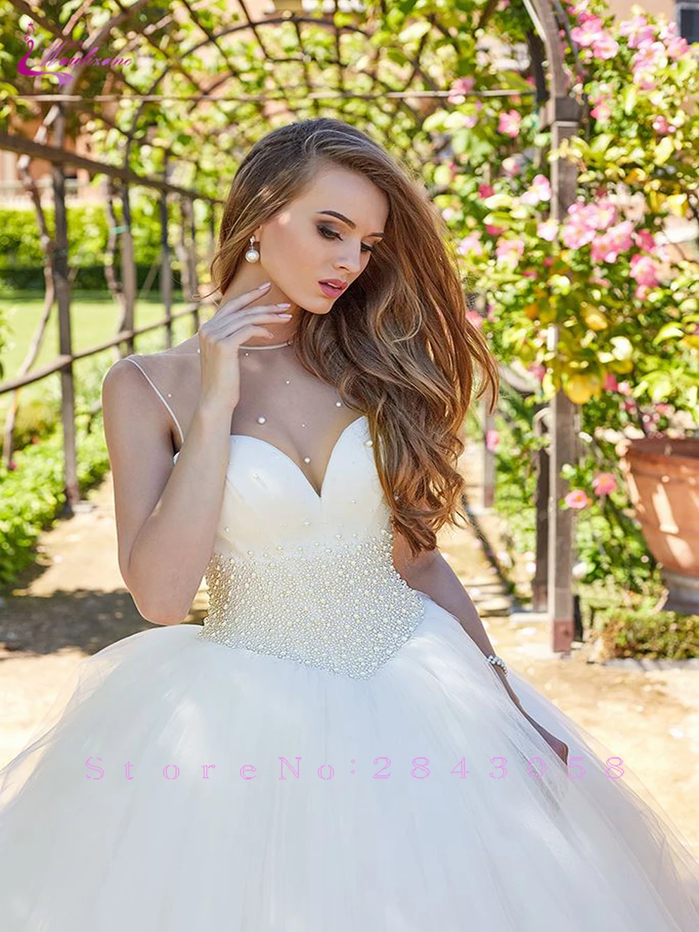 

Waulizane Gorgeous Tulle Ball Gown Wedding Dress With Stunning Pearls Beading Bridal Dress