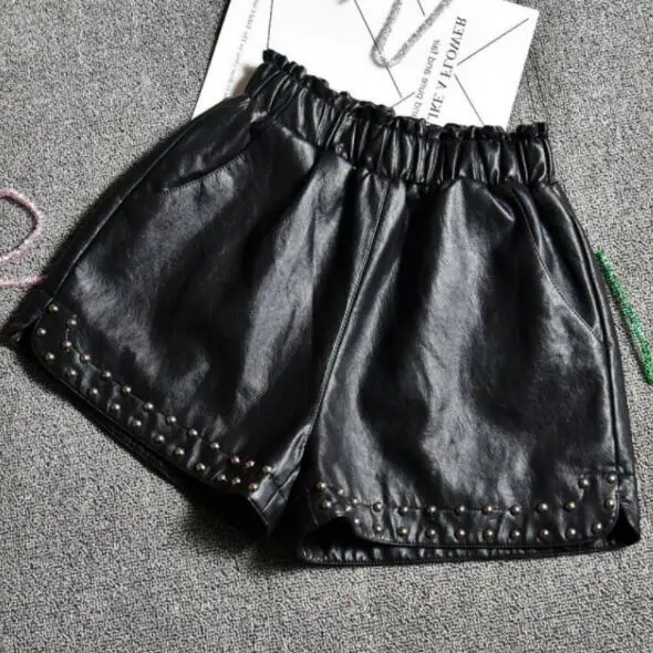 Женские шорты из искусственной кожи Осень-зима 2019 короткие с заклепками