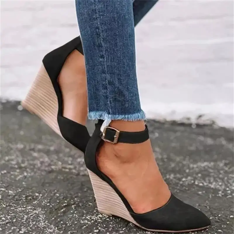 

Women's Suede Solid Color High-heeled Pointed Buckle Comfortable Classic Fashion Trend Casual All-match Single Shoes XM015