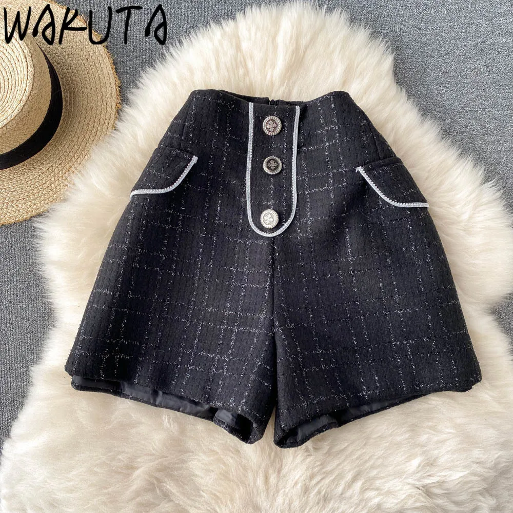 Женские шорты на пуговицах с завышенной талией и широкими штанинами | Женская