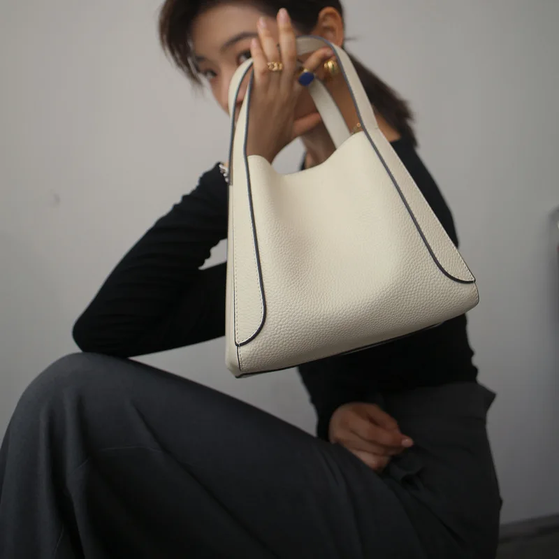 

Shoulder Bag New Trend High Quality Sac Femme Leather Women's Bag 2020 Sac A Main De Luxe Womenfolk Bag Crossbody Bags
