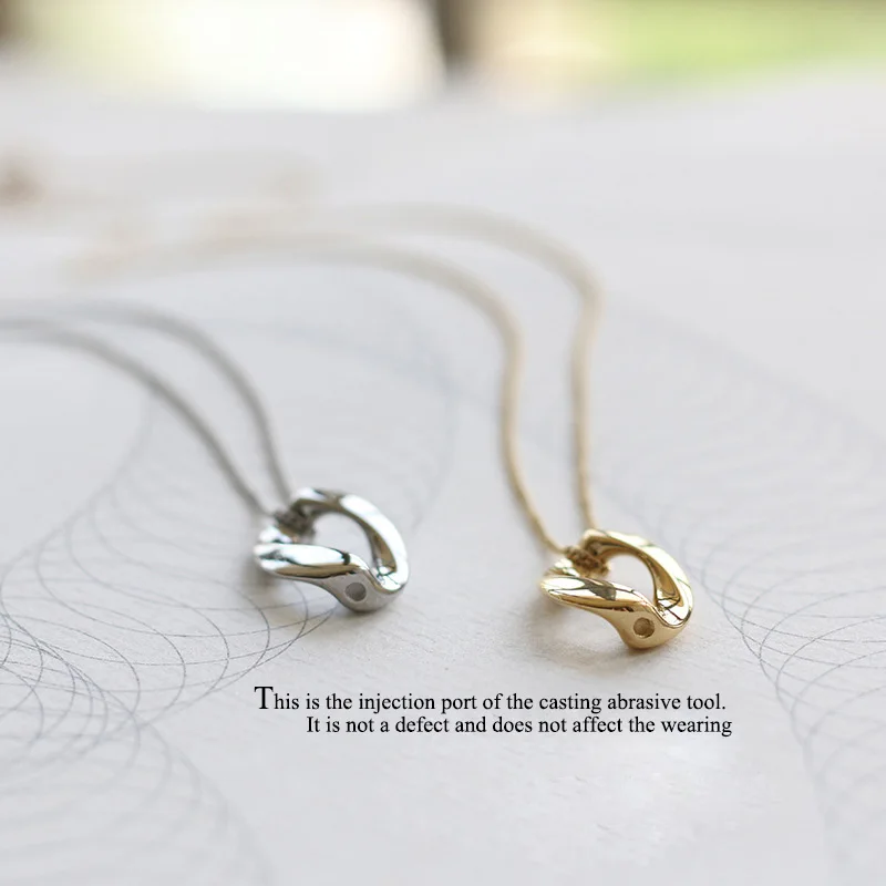

Simple And Elegant Casting Necklace Clavicle Chain Titanium Steel Gold-Plated HCL251