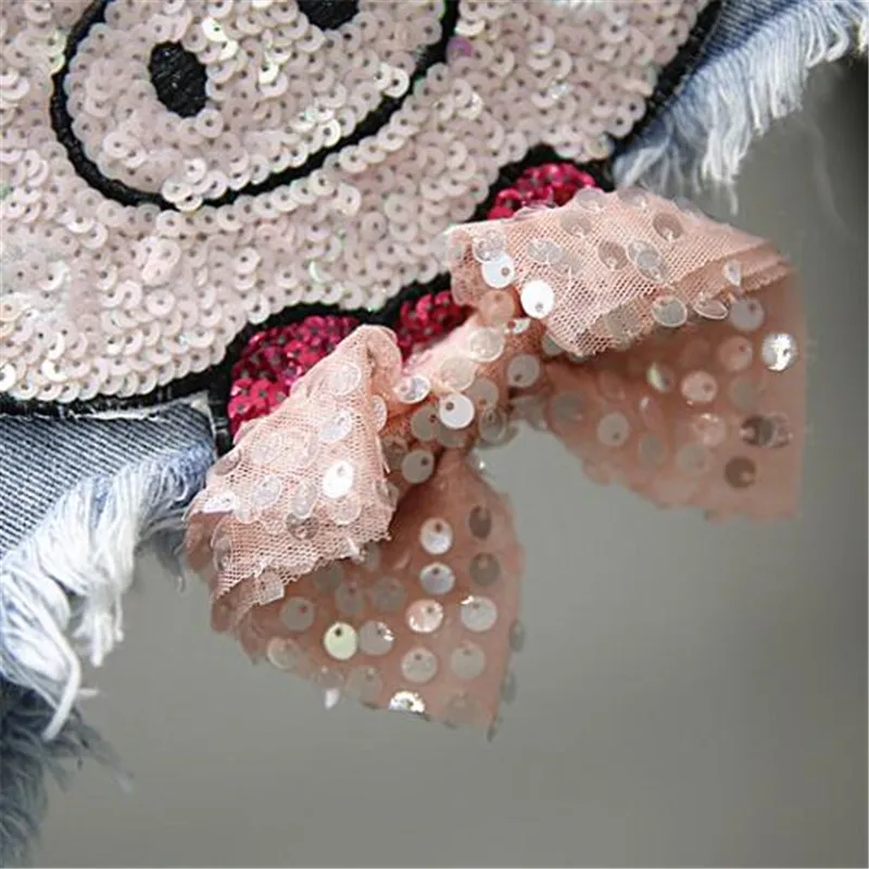 

2021 women summer 2 piece set sequins cartoon pig print short sleeve T-shirt and denim shorts set dropshipping