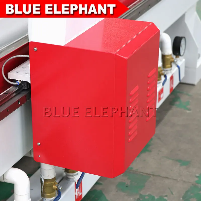 Фрезерный станок с ЧПУ Blue elephant 1325 фрезерный водяным охлаждением 4 осевой