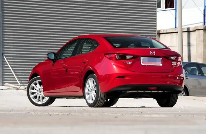 Переднее колесо внутреннего крыла брызг для Mazda 3 до модель