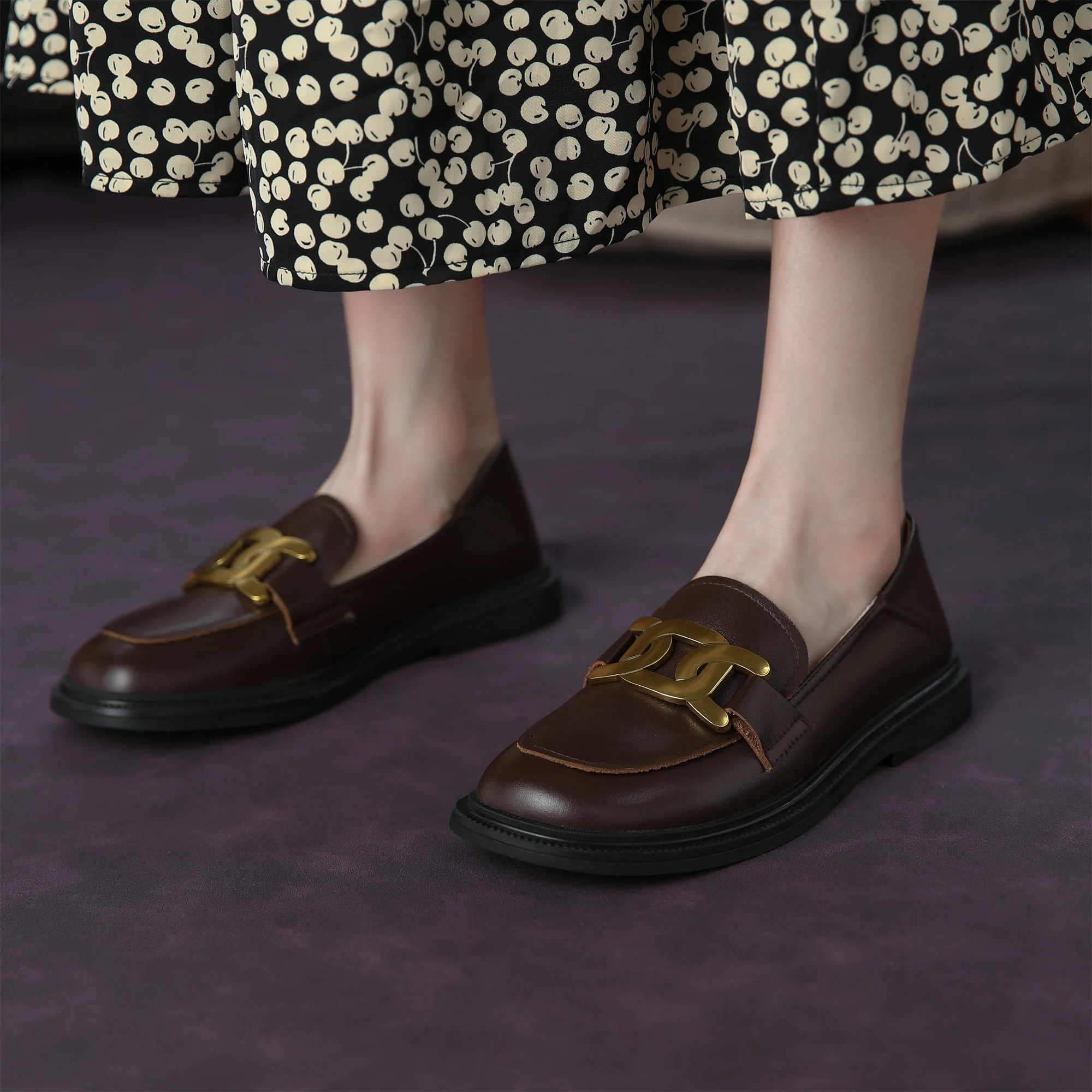 

GD-time Ins Flat Shoes Loafers Women Shoes Sexy Fashion Metal Decoration Formal Wear Party All-match Street Retro Style Simple