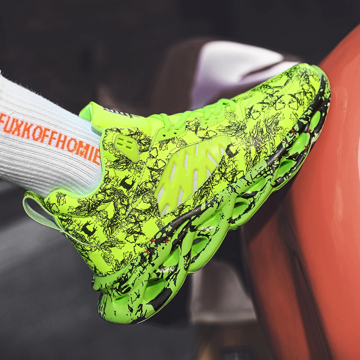 Новинка 2020 мужские кроссовки с граффити увеличивающие рост повседневная мужская